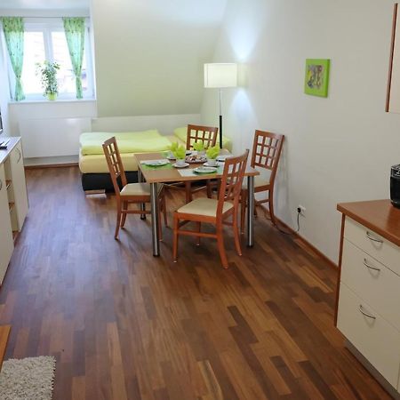 Holzheim  Jungingers Aparthotel מראה חיצוני תמונה